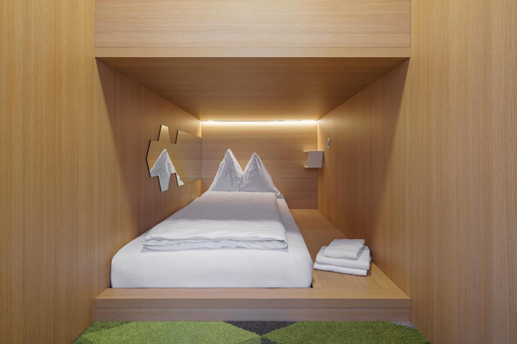 Hotel The Lab Capsule Thun Exterior foto